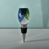 Resin Wine bottle stopper embedded with recycled wine bottle glass